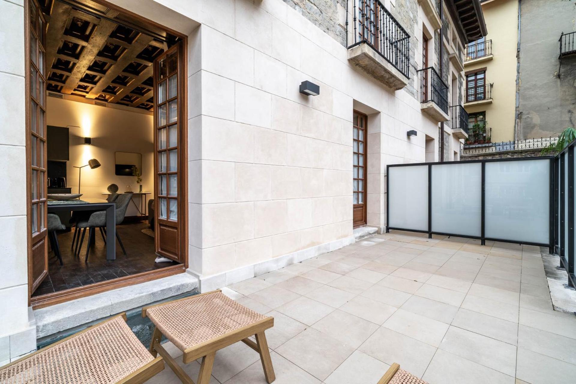 Limehome Palacio De Alava-velasco *