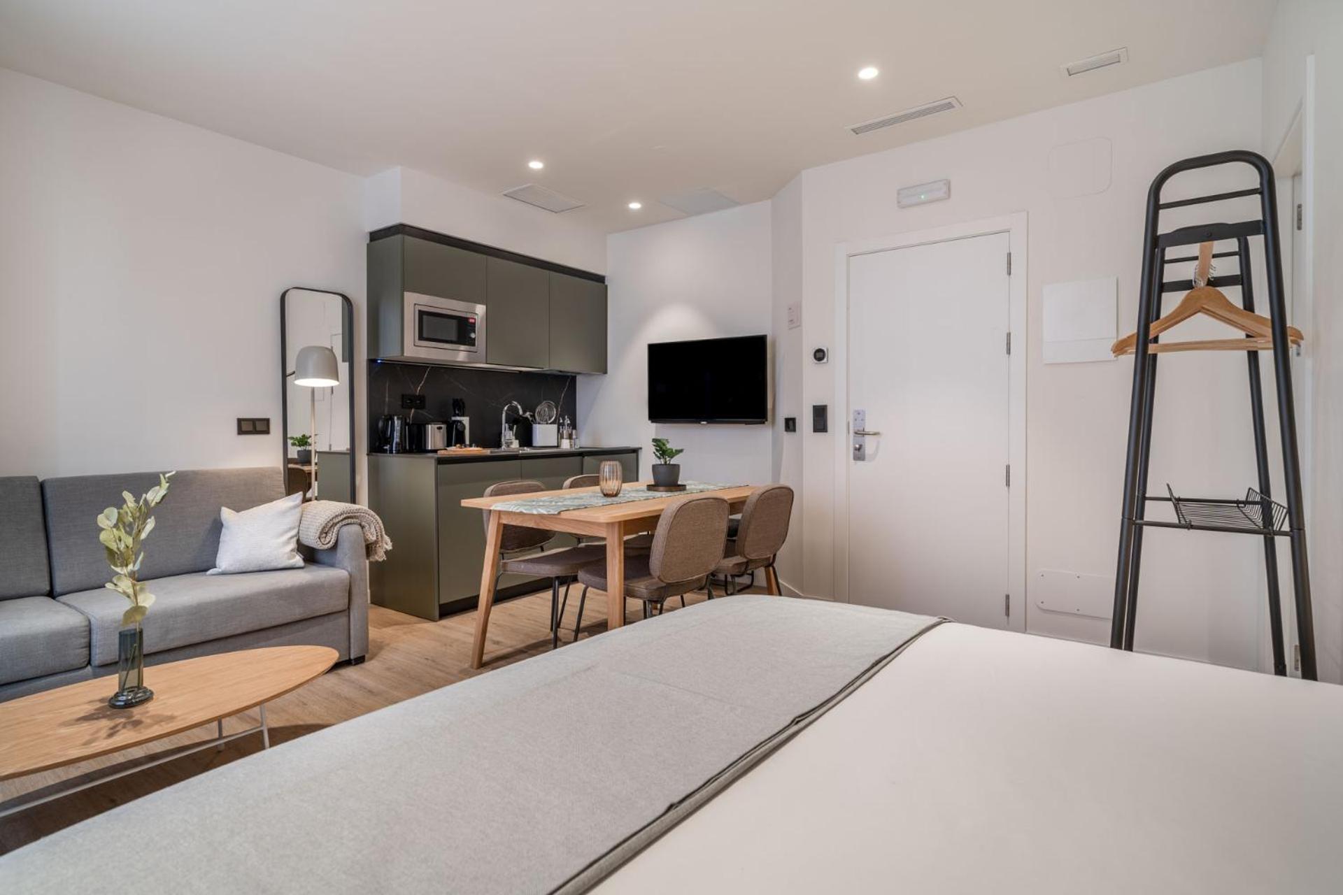 Limehome Palacio De Alava-velasco * Vitoria-Gasteiz