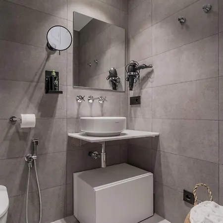 Limehome Vitoria Palacio De Los Alava-Velasco Room photo
