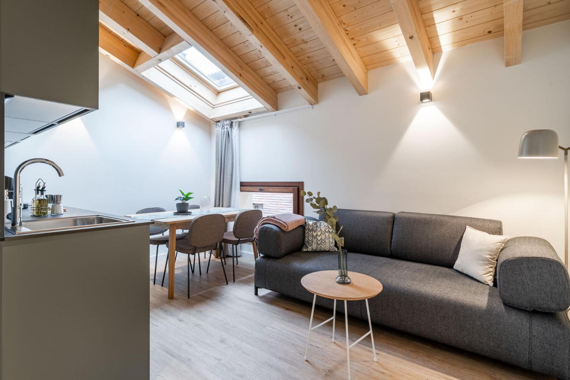Limehome Palacio De Alava-velasco Vitoria-Gasteiz