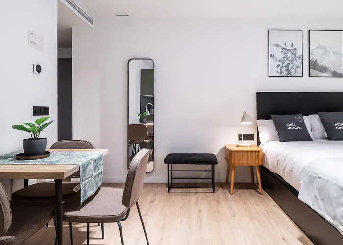 Limehome Vitoria Palacio De Los Alava-Velasco