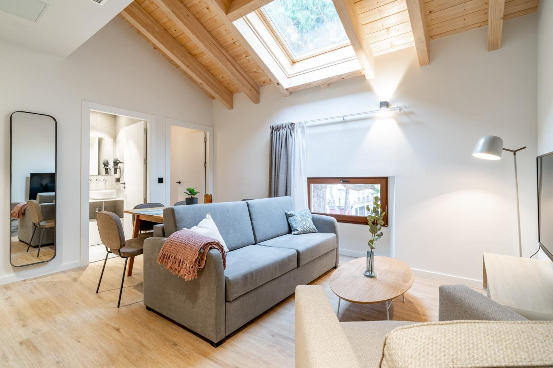 Limehome Palacio De Alava-velasco Apartment *